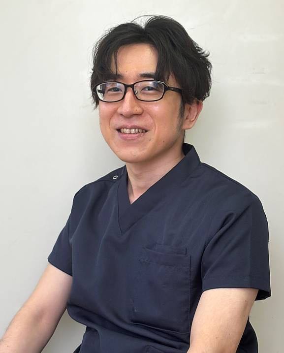 矯正担当の野村俊介歯科医師